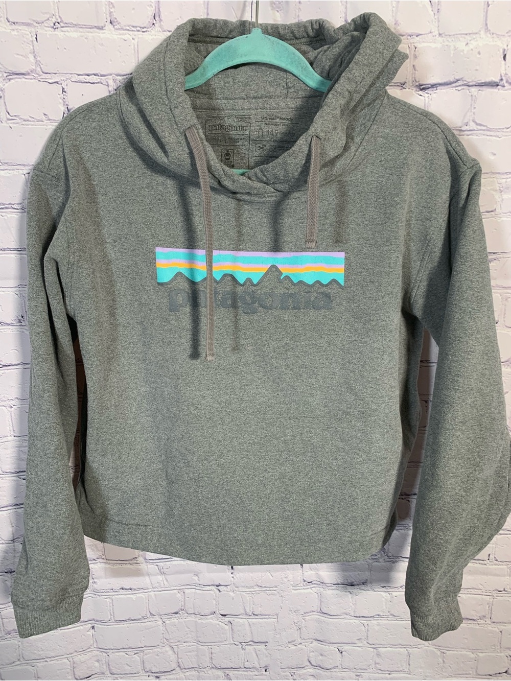Patagonia Women's Gray Uprisal Cropped Hoodie